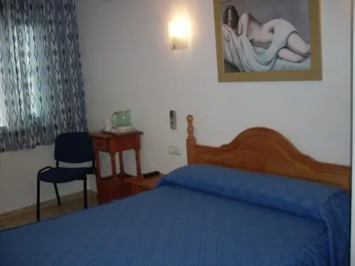 בית הארחה Hostal Andalucia Nerja