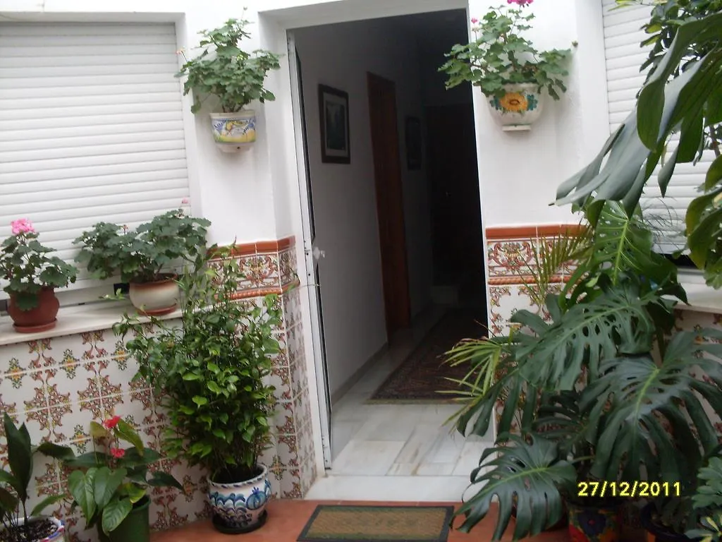 בית הארחה Hostal Andalucia Nerja