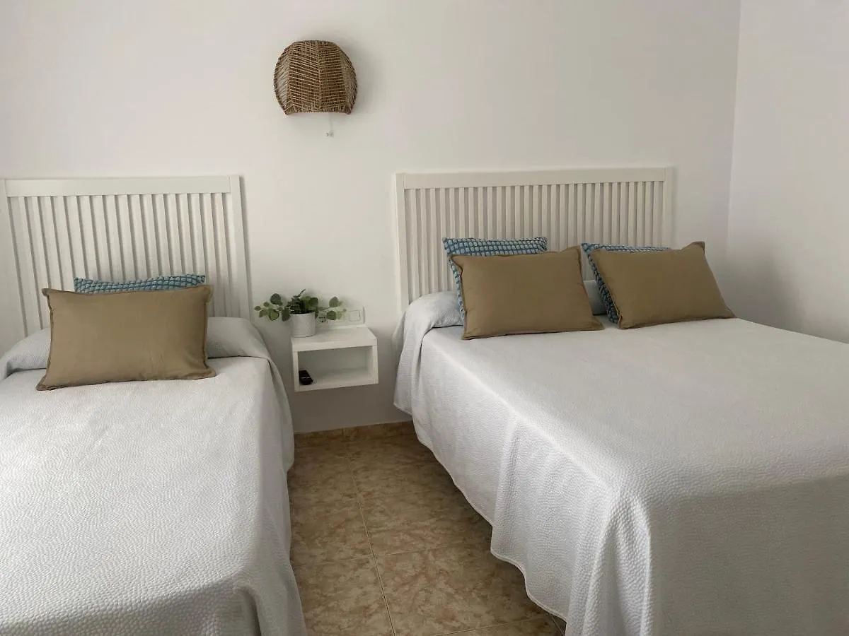 בית הארחה Hostal Andalucia Nerja
