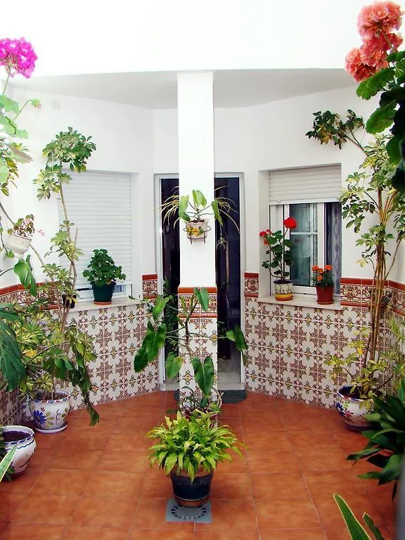 בית הארחה Hostal Andalucia Nerja