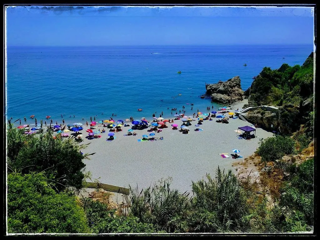 בית הארחה Hostal Andalucia Nerja
