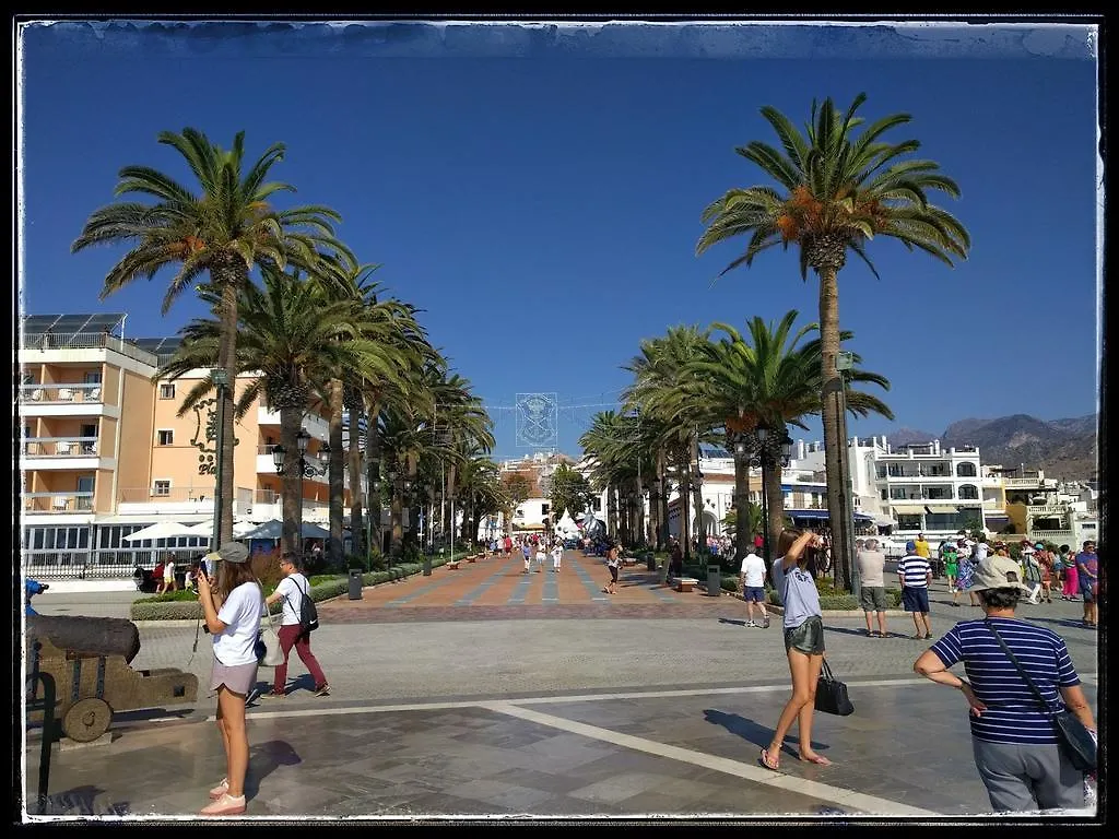 Hostal Andalucia Nerja ספרד