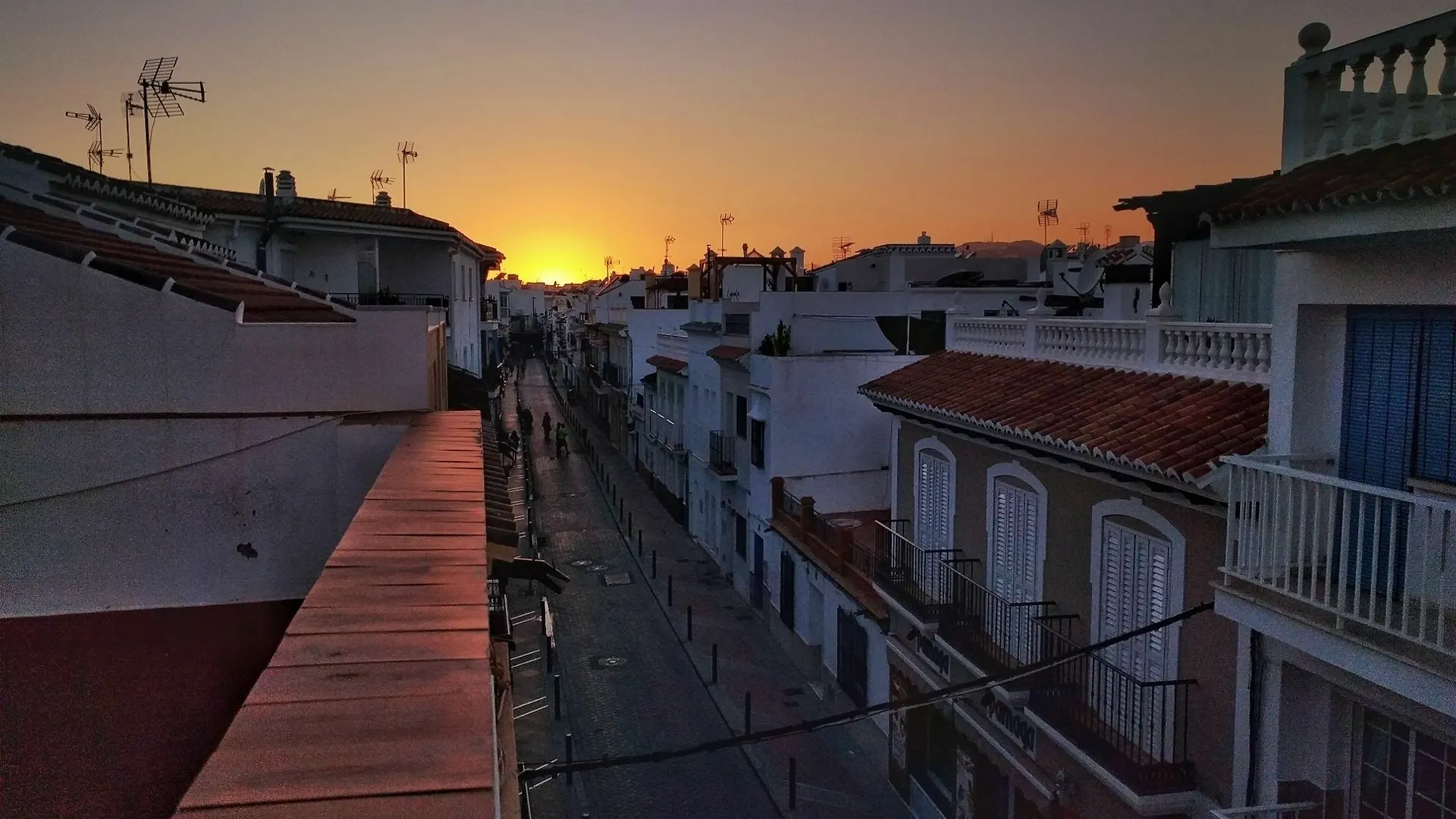 Hostal Andalucia Nerja בית הארחה